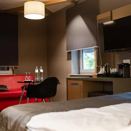 Zum Gruenen Baum Frankfurt Airport 3*