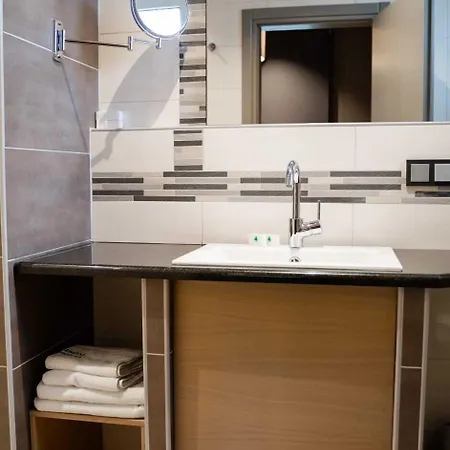 Guest house Zum Gruenen Baum Frankfurt Airport 3*