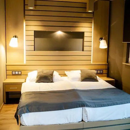 Zum Gruenen Baum Frankfurt Airport Guest house