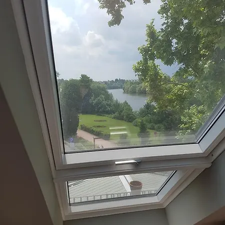 Zum Gruenen Baum Frankfurt Airport Guest house