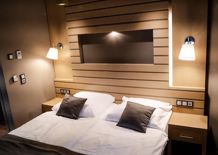 Zum Gruenen Baum Frankfurt Airport