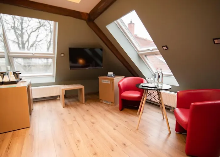 Zum Gruenen Baum Frankfurt Airport Casa de hóspedes Kelsterbach